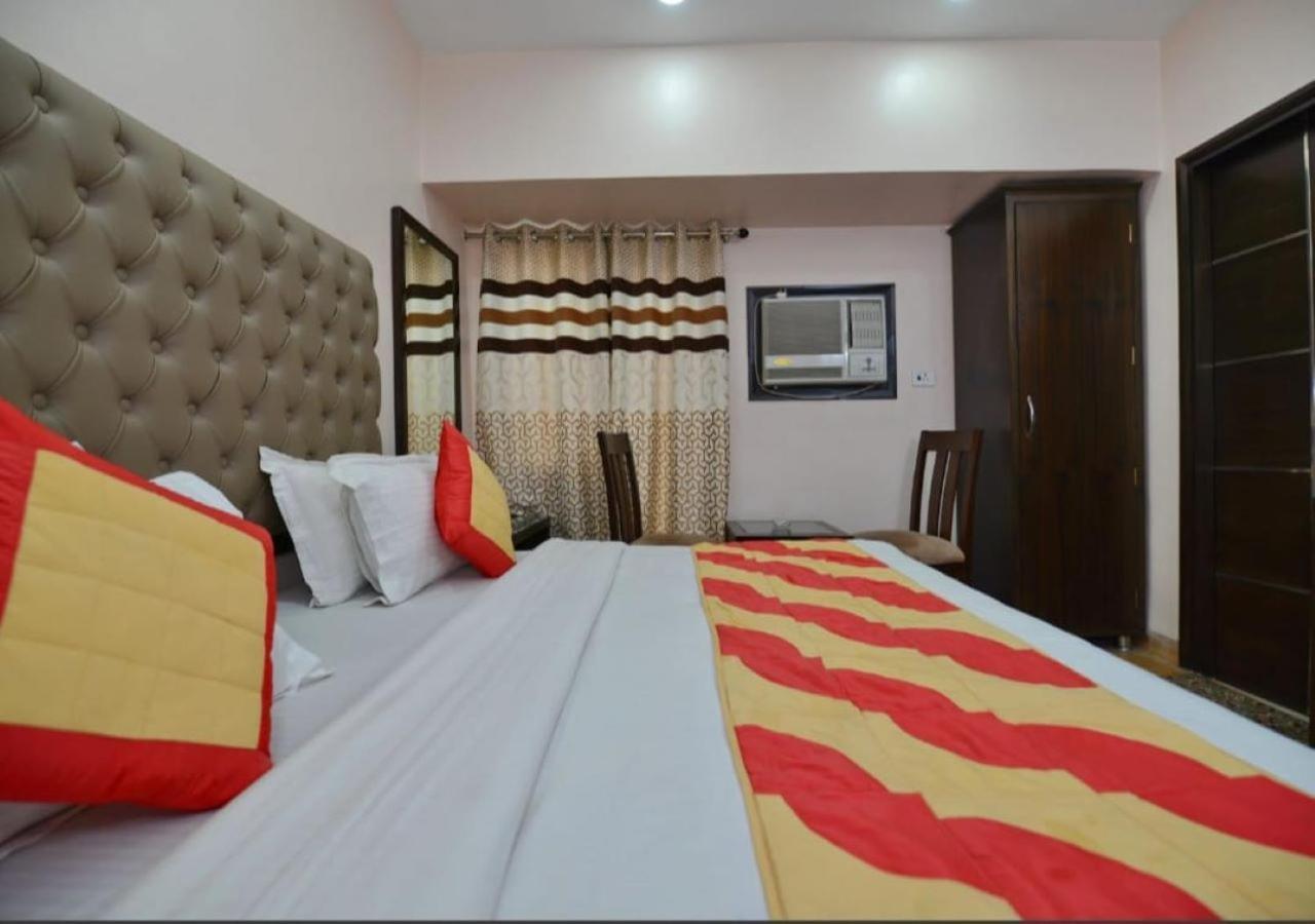 Hotel I Stay & Revels Near New Delhi Railway Station- By Ap Singh Hotels Nova Deli Exterior foto