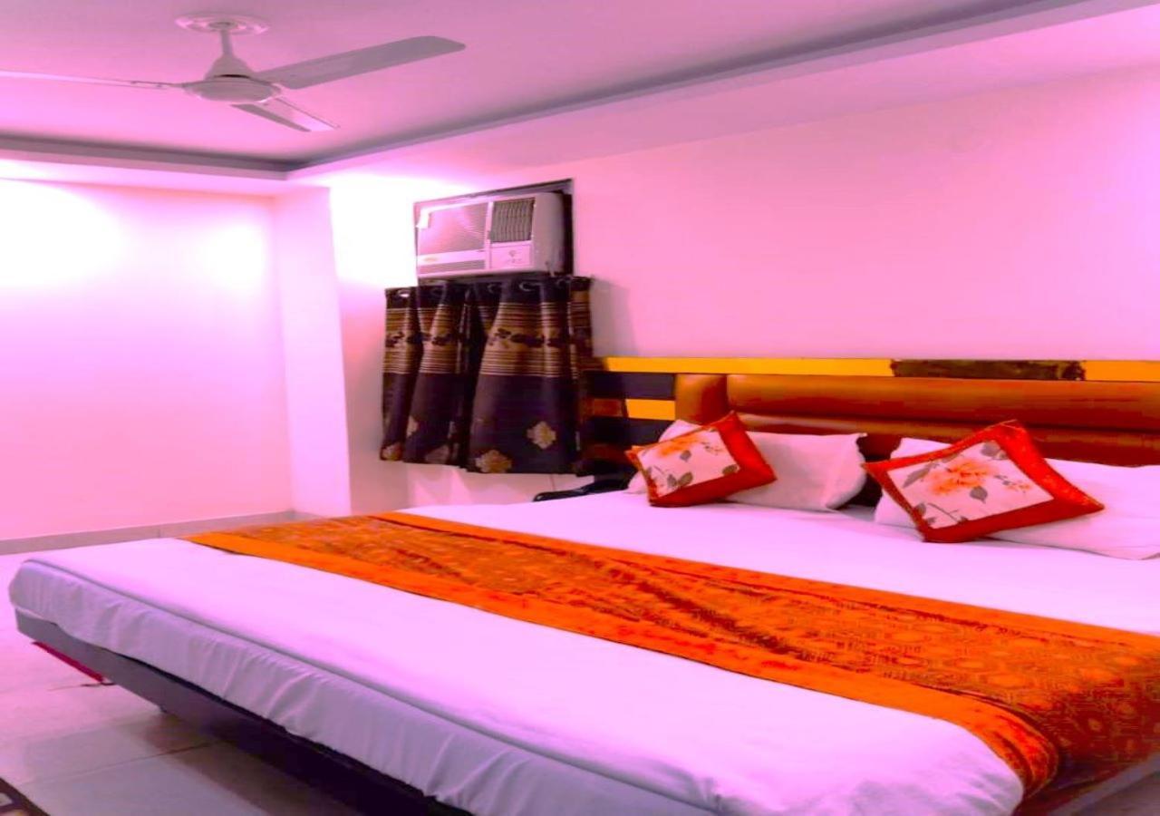 Hotel I Stay & Revels Near New Delhi Railway Station- By Ap Singh Hotels Nova Deli Exterior foto
