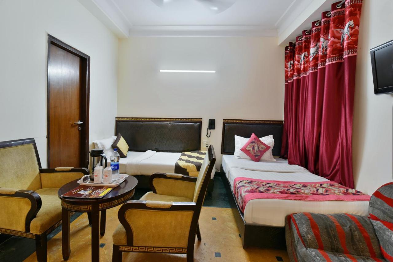 Hotel I Stay & Revels Near New Delhi Railway Station- By Ap Singh Hotels Nova Deli Exterior foto