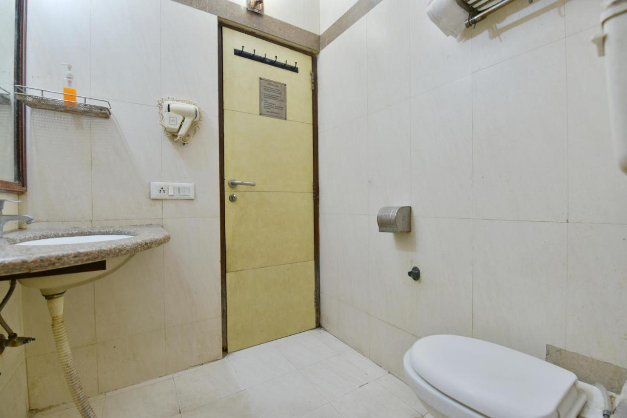 Hotel I Stay & Revels Near New Delhi Railway Station- By Ap Singh Hotels Nova Deli Exterior foto
