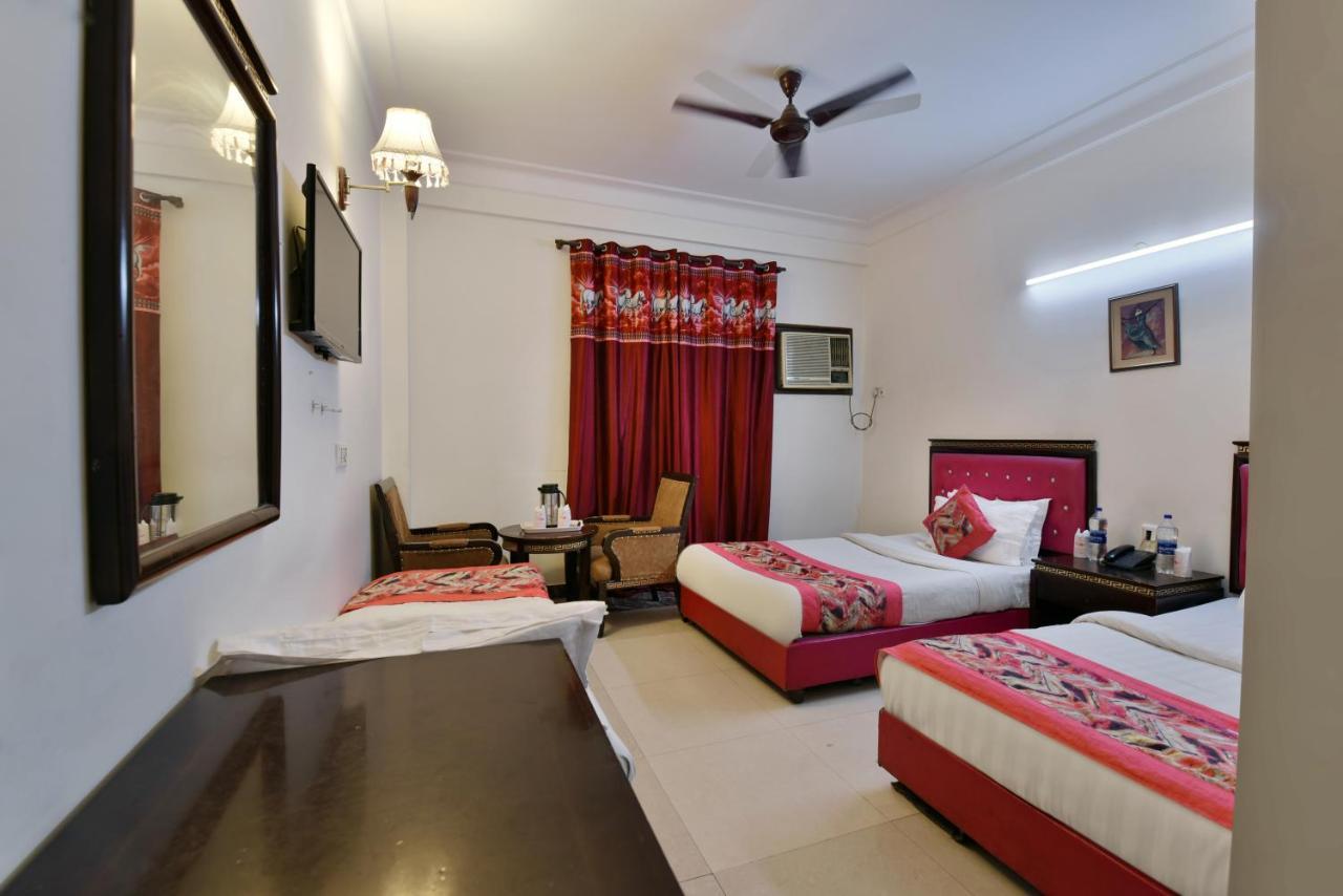Hotel I Stay & Revels Near New Delhi Railway Station- By Ap Singh Hotels Nova Deli Exterior foto