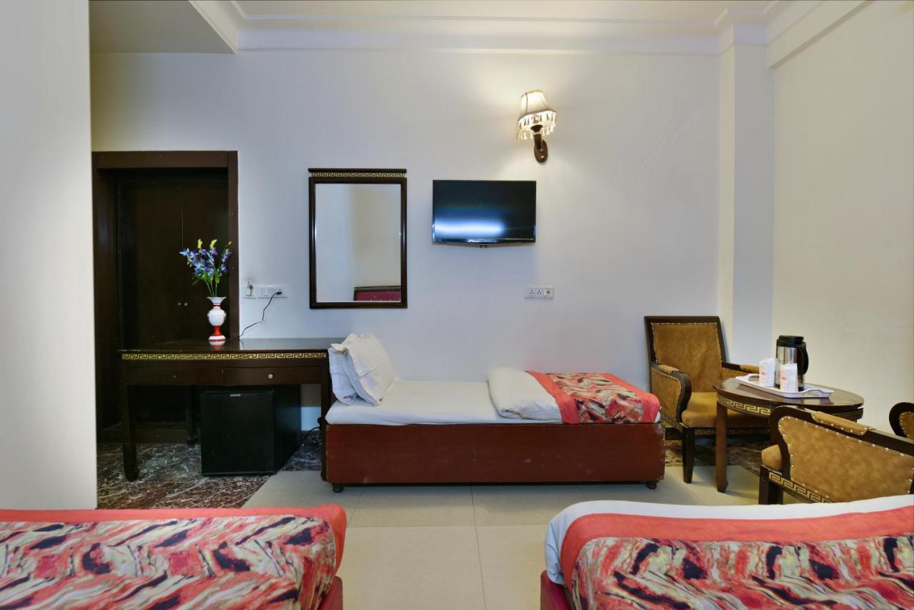 Hotel I Stay & Revels Near New Delhi Railway Station- By Ap Singh Hotels Nova Deli Exterior foto