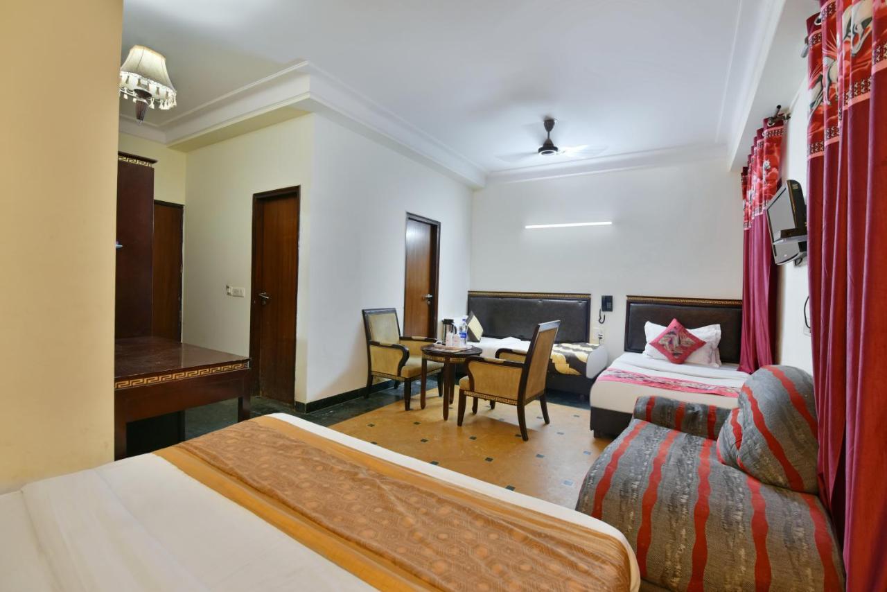 Hotel I Stay & Revels Near New Delhi Railway Station- By Ap Singh Hotels Nova Deli Exterior foto